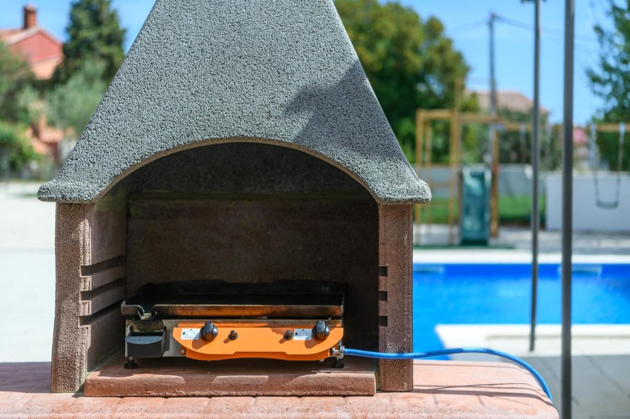 Summer House Nina Apartamento Pavicini Exterior foto